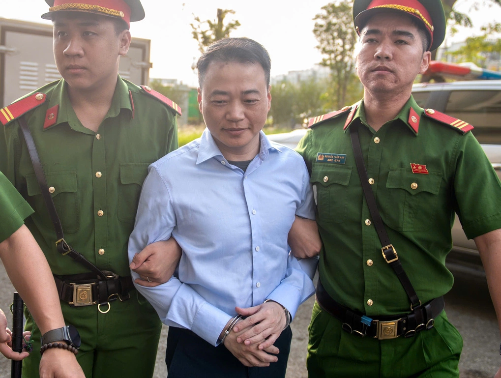 Vụ lừa đảo ngoại hối quy mô lớn nhất Việt Nam: Mr Pips, Shark Bình và 186 bị cáo chính thức ra tòa xét xử 15 ngày